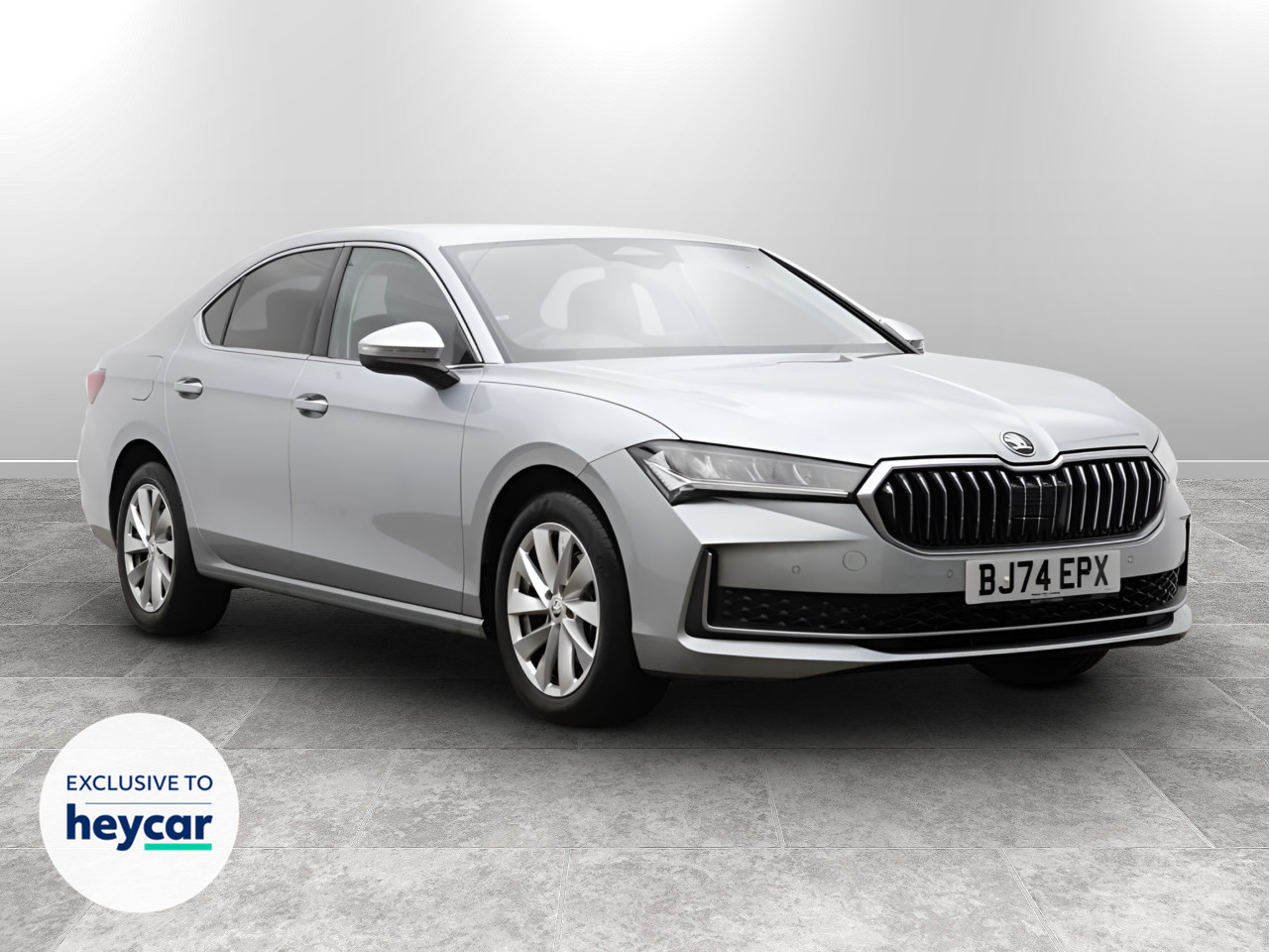 Main listing image - Skoda Superb