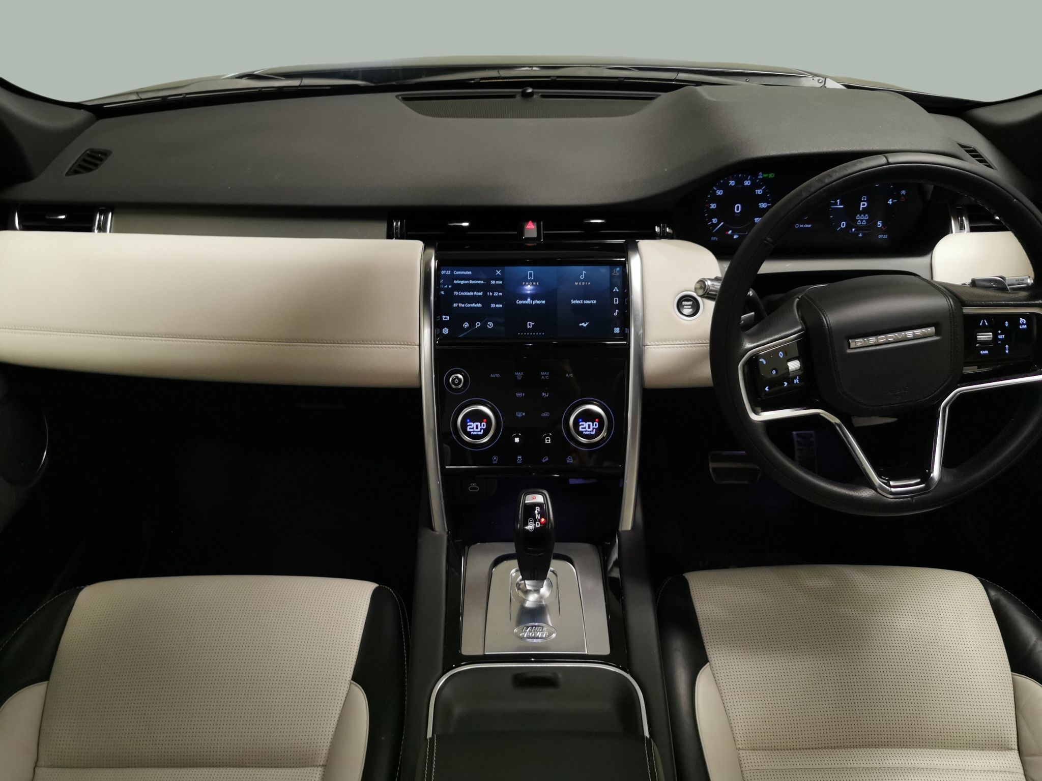 Main listing image - Land Rover Discovery Sport