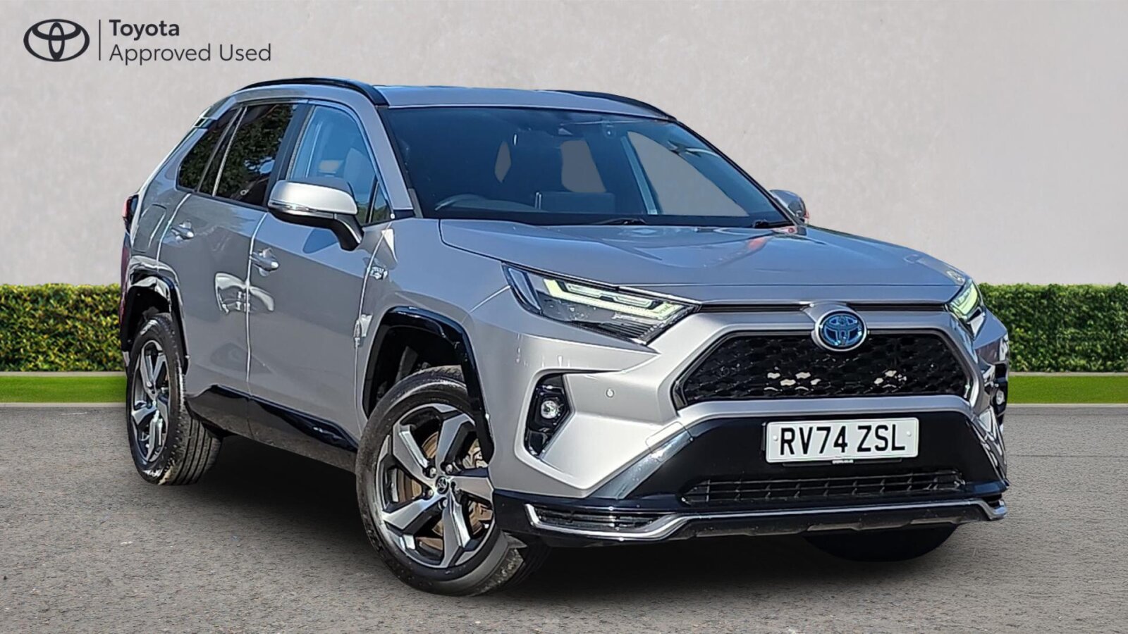 Main listing image - Toyota RAV4