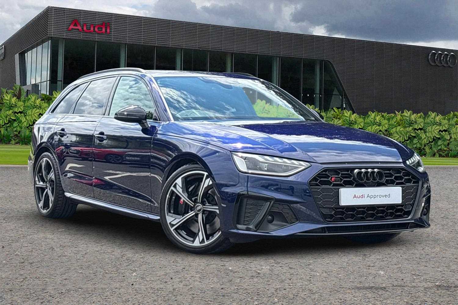 Main listing image - Audi S4