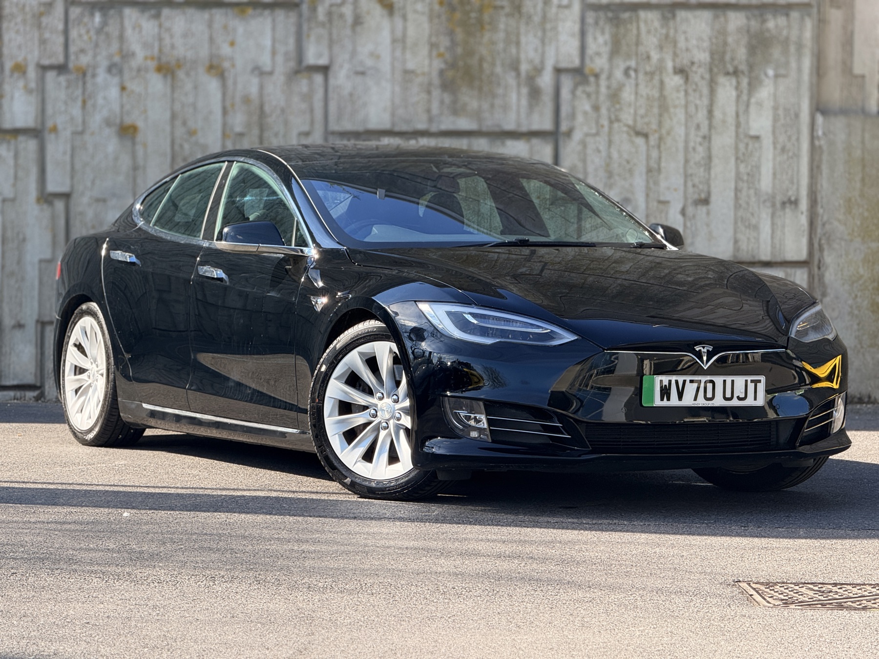 Main listing image - Tesla Model S