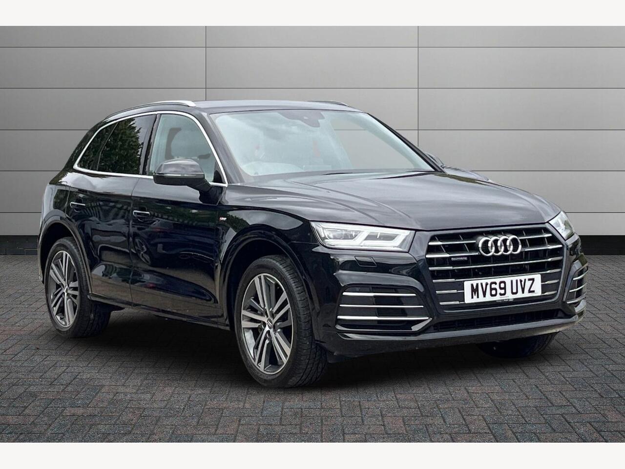 Main listing image - Audi Q5