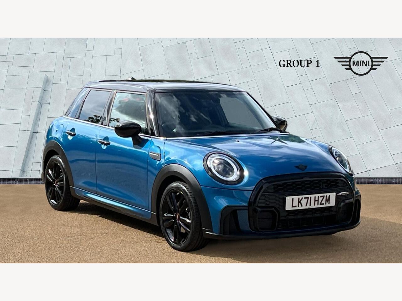 Main listing image - MINI Hatchback 5dr