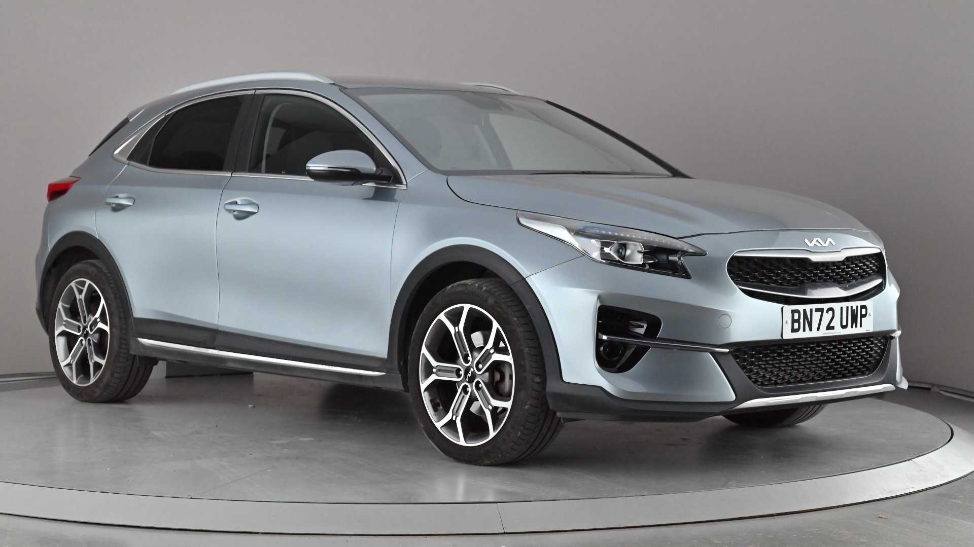 Main listing image - Kia XCeed