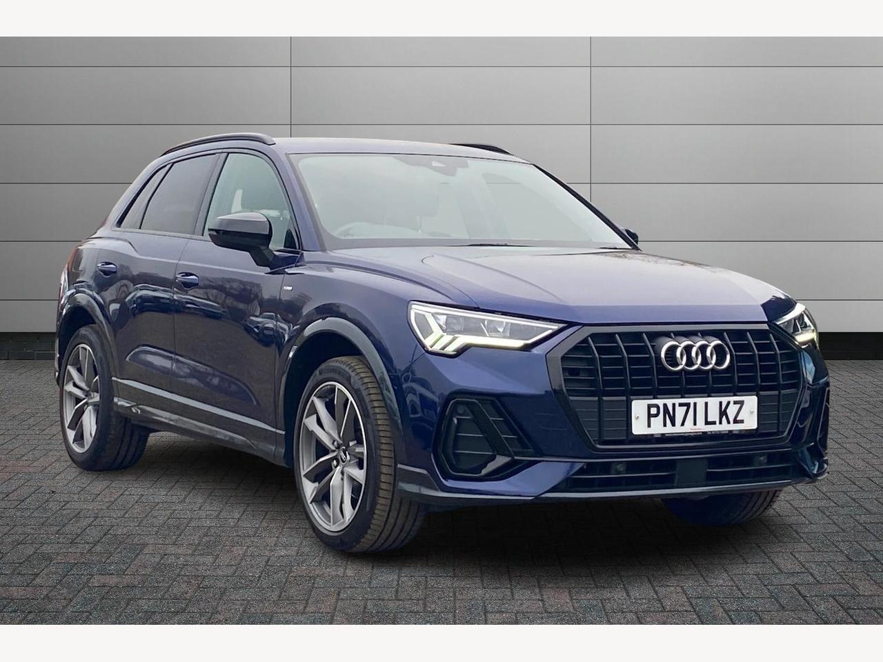 Main listing image - Audi Q3