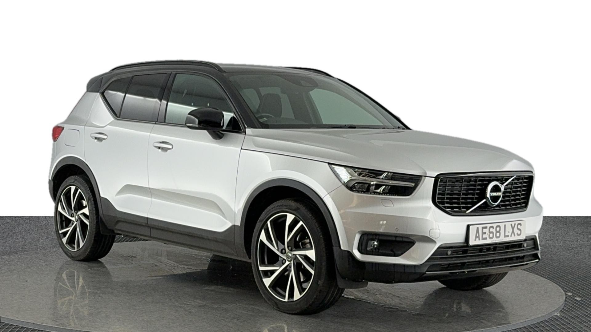 Main listing image - Volvo XC40