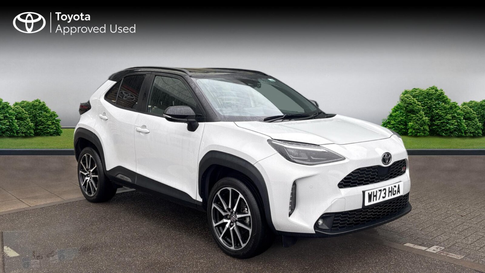 Main listing image - Toyota Yaris Cross