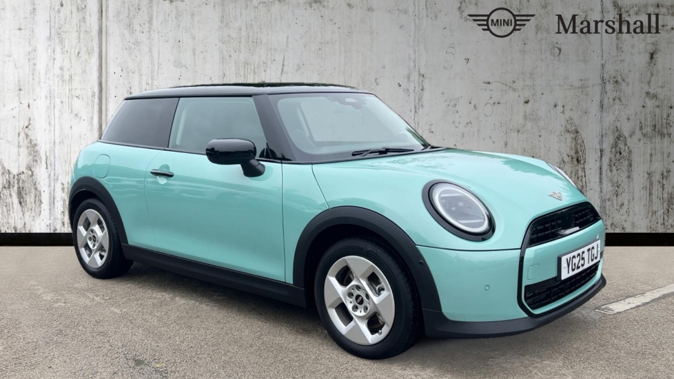 Main listing image - MINI Hatchback