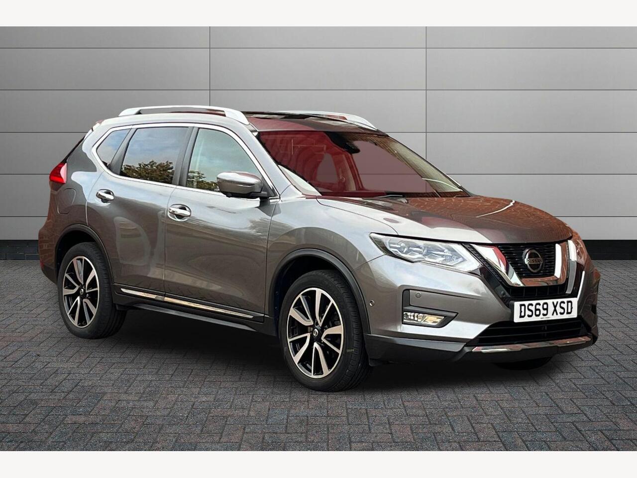 Main listing image - Nissan X-Trail