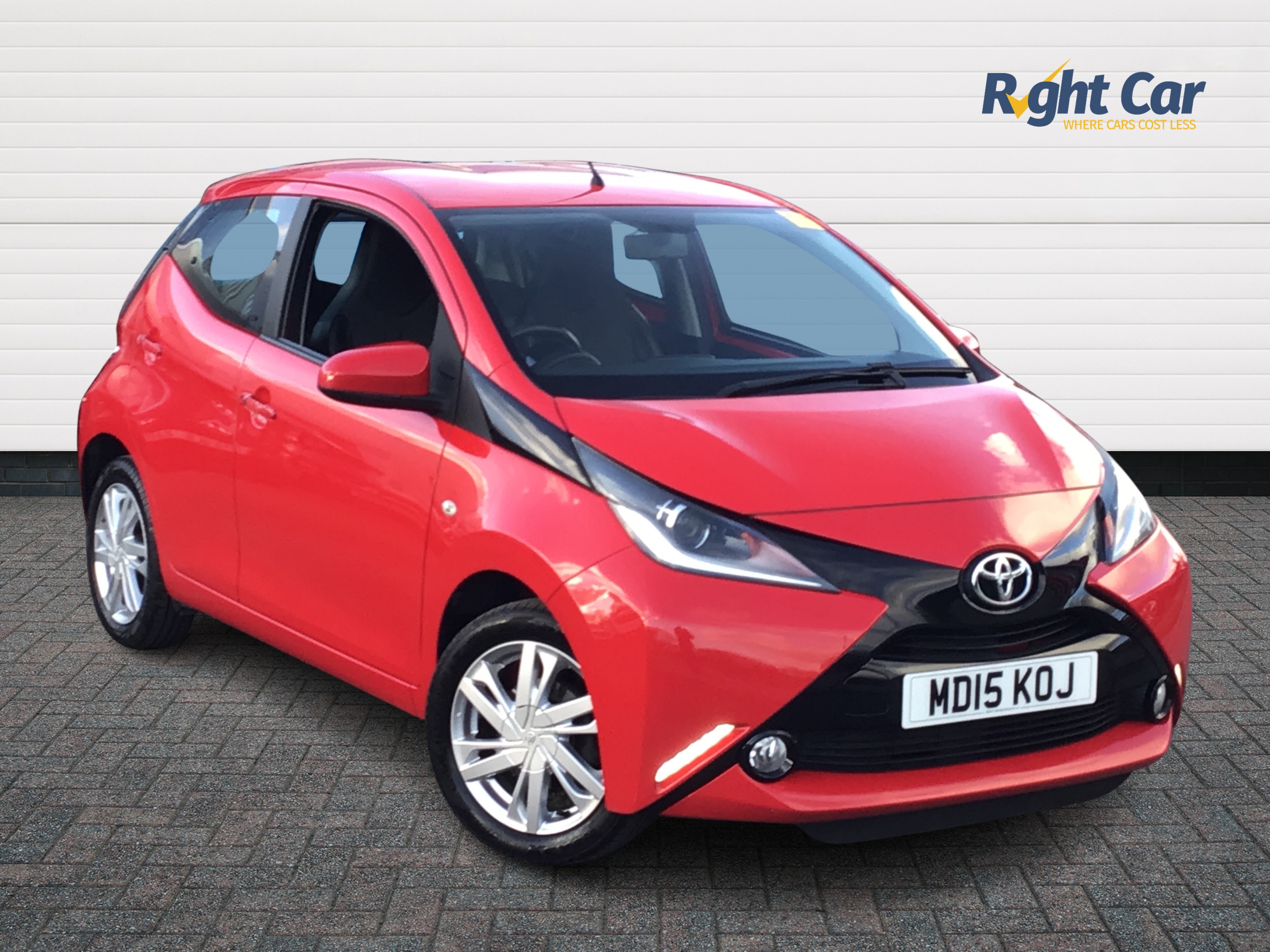 Main listing image - Toyota Aygo