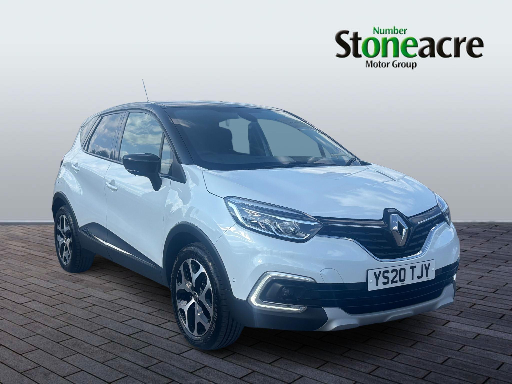 Main listing image - Renault Captur