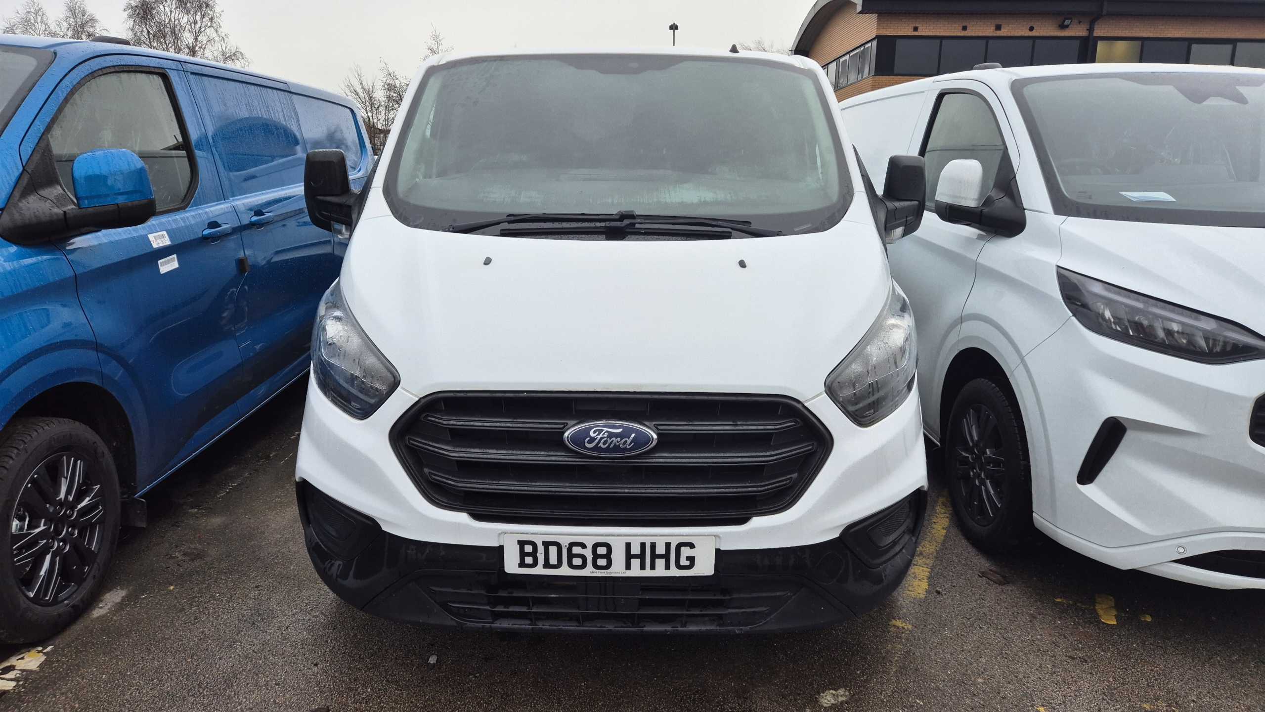 Main listing image - Ford Transit Custom