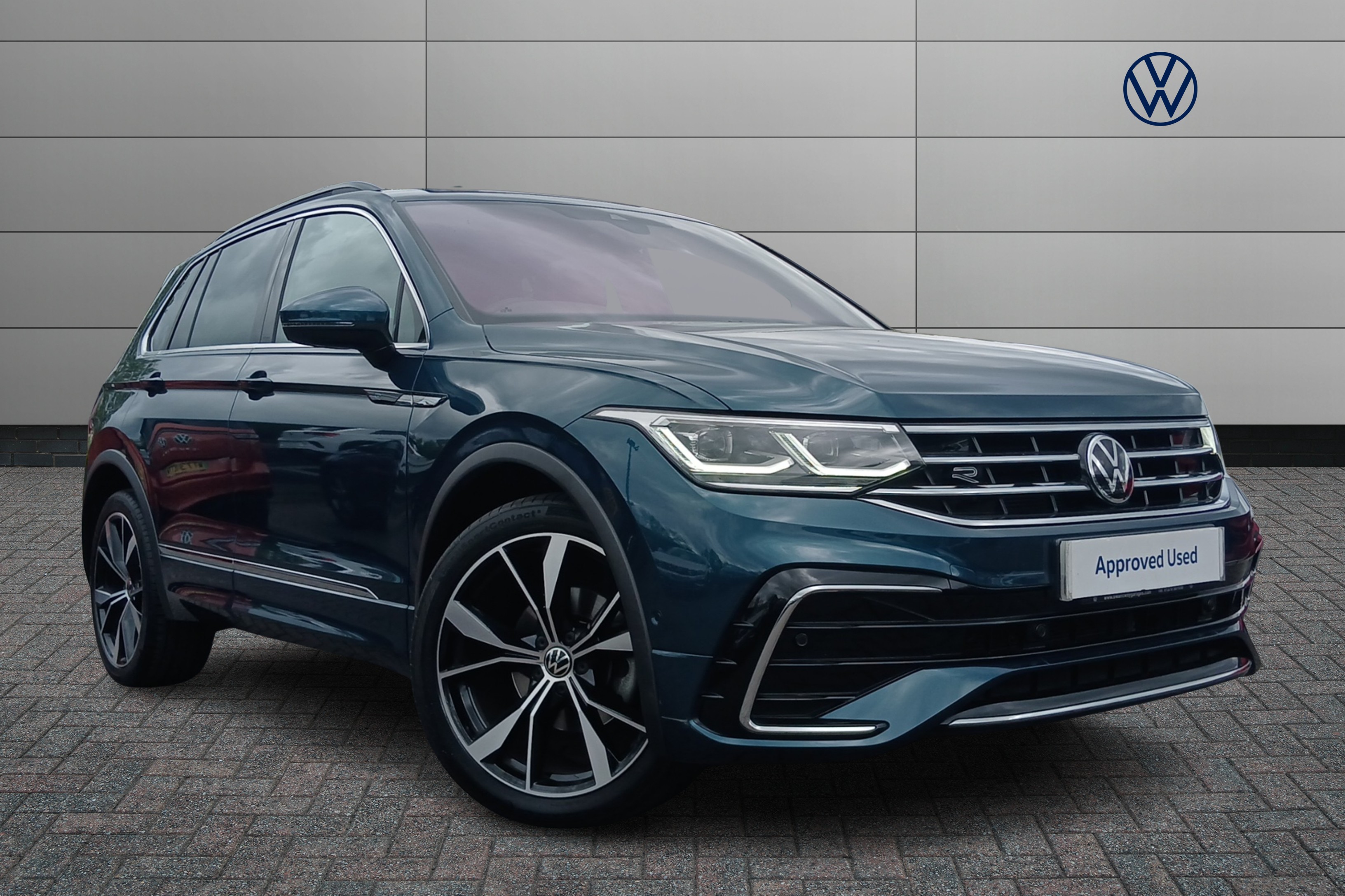 Main listing image - Volkswagen Tiguan