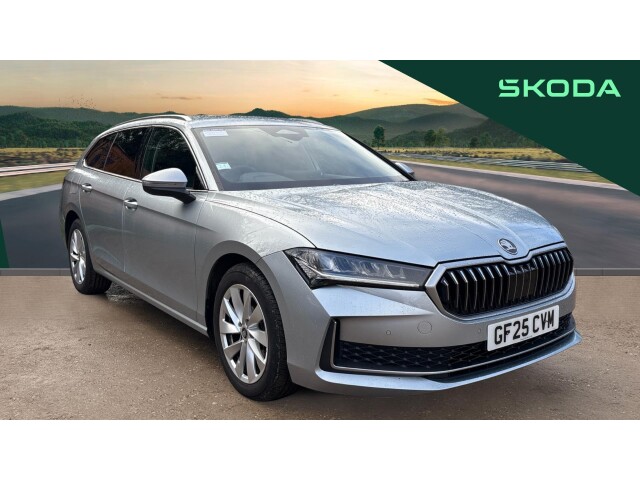Main listing image - Skoda Superb Estate