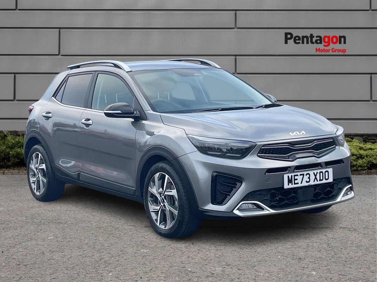 Main listing image - Kia Stonic