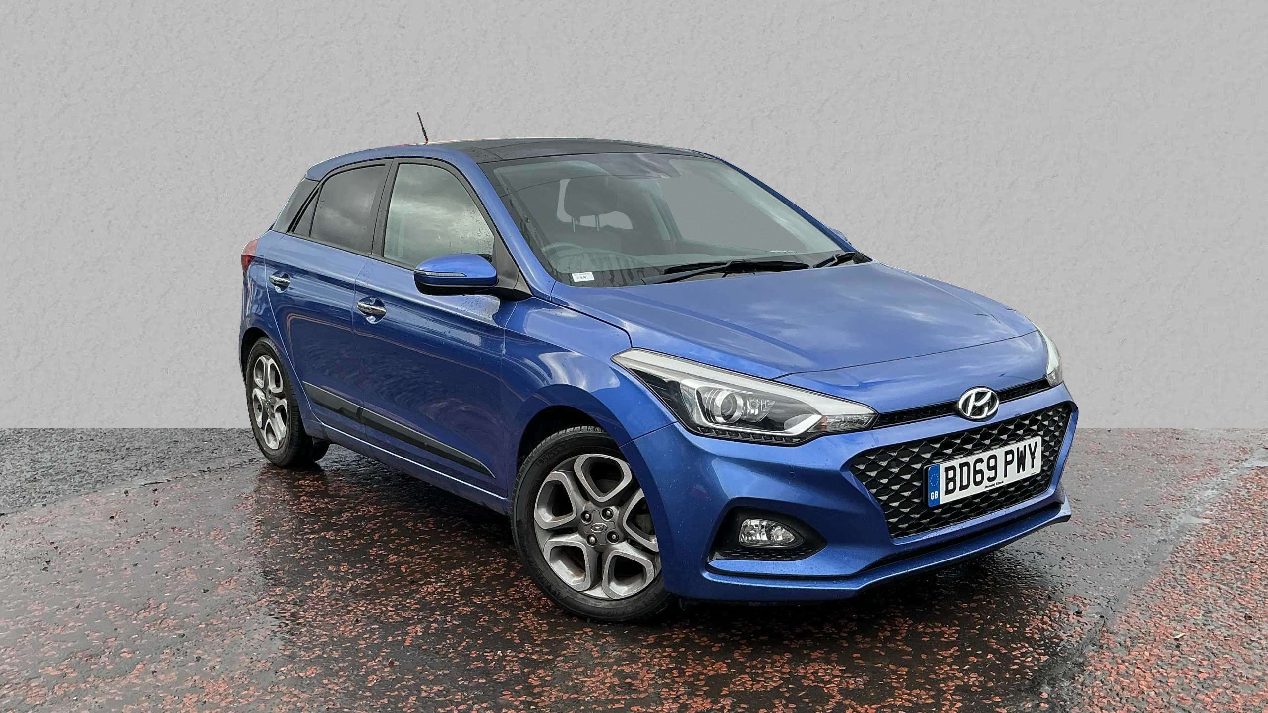 Main listing image - Hyundai i20