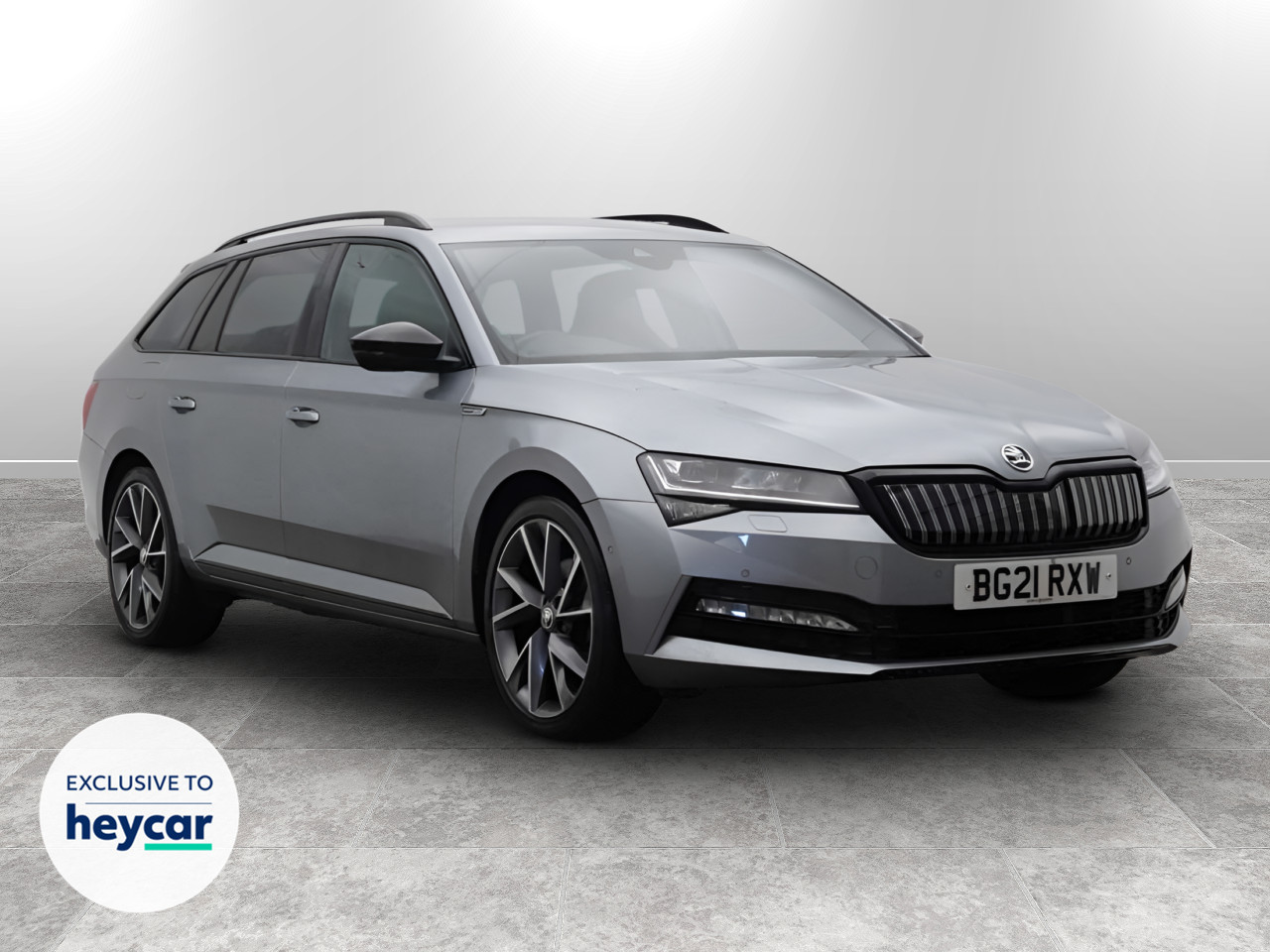 Main listing image - Skoda Superb Estate