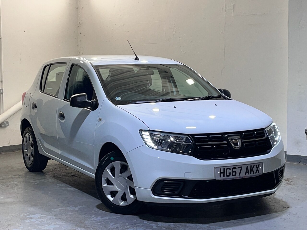 Main listing image - Dacia Sandero