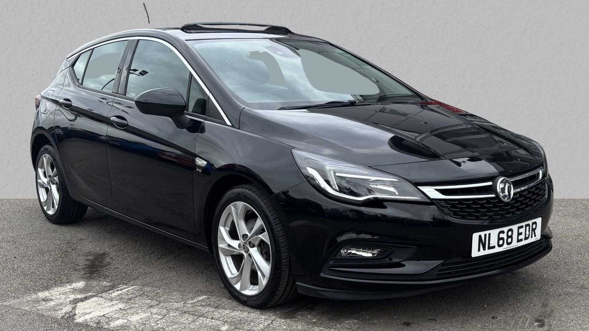 Main listing image - Vauxhall Astra