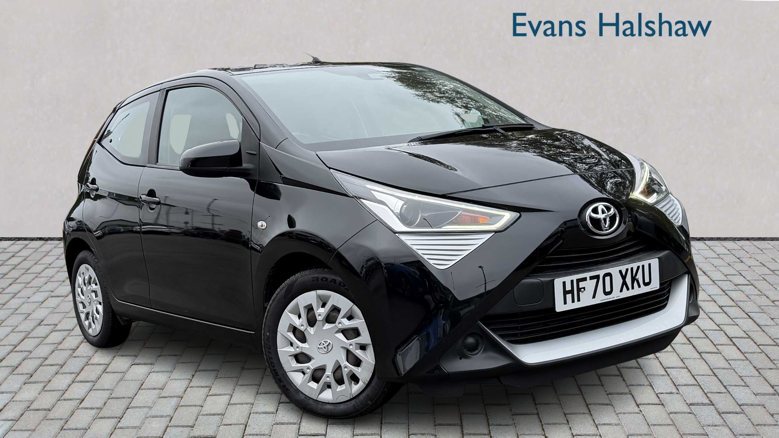 Main listing image - Toyota Aygo