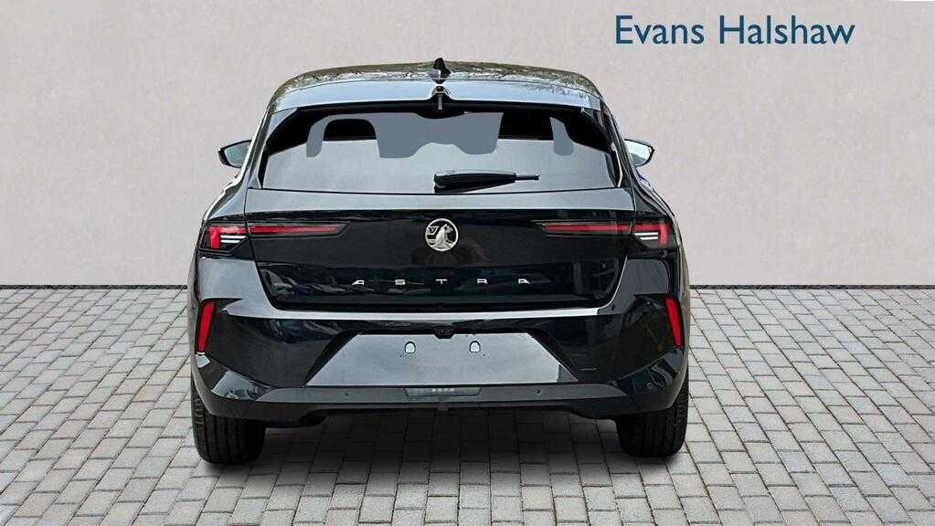 Main listing image - Vauxhall Astra