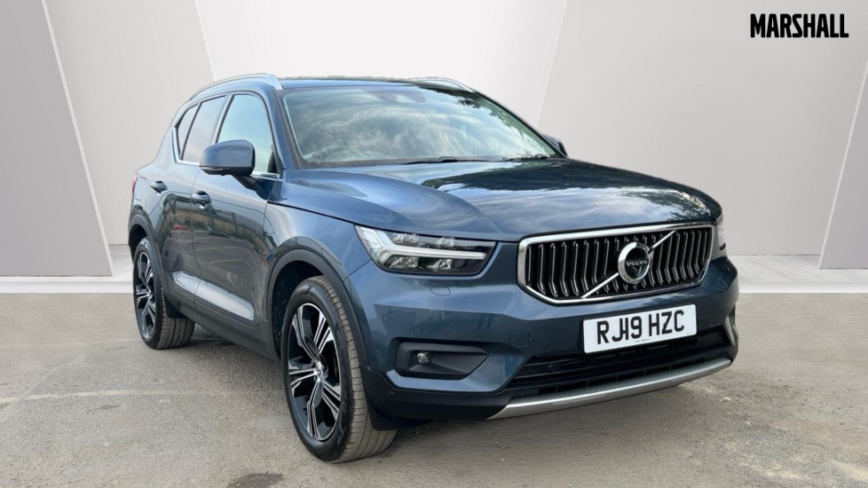 Main listing image - Volvo XC40
