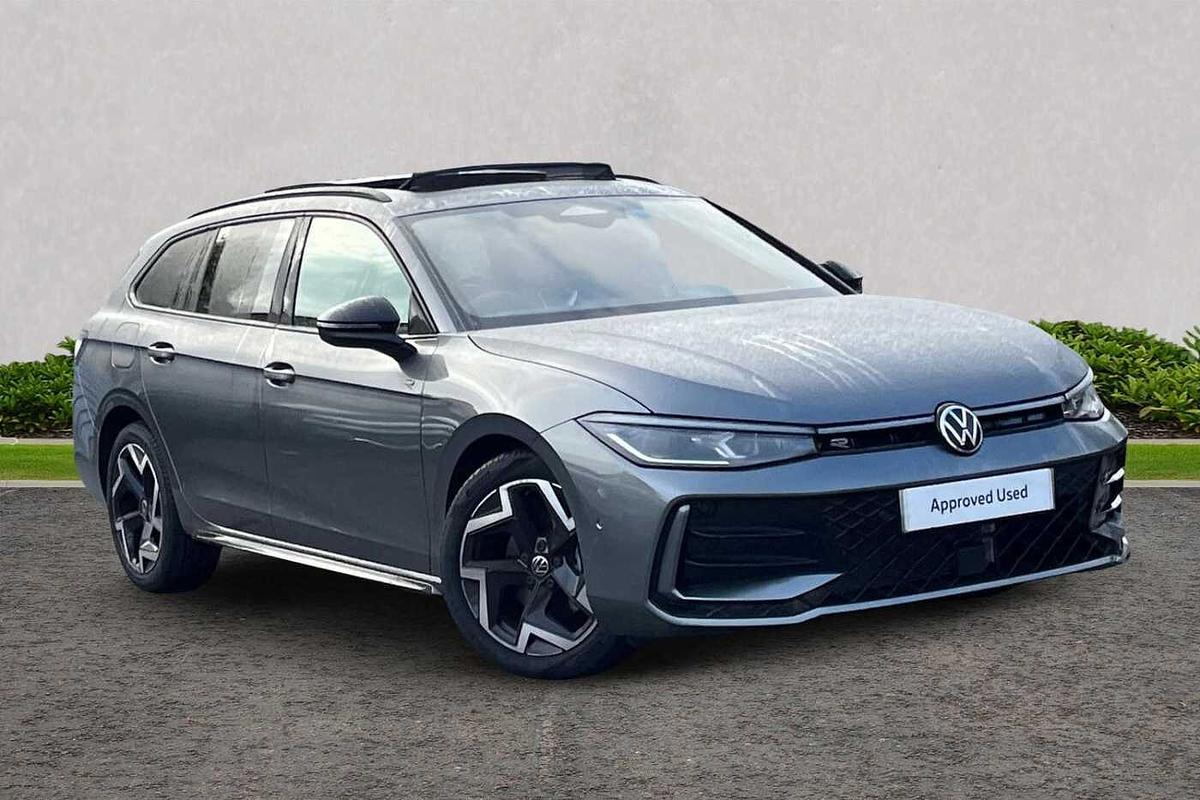 Main listing image - Volkswagen Passat Estate