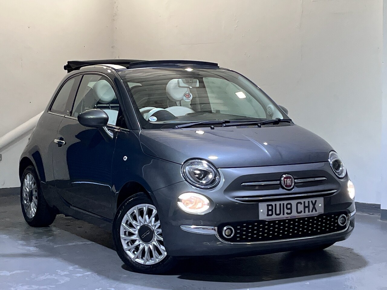 Main listing image - Fiat 500C