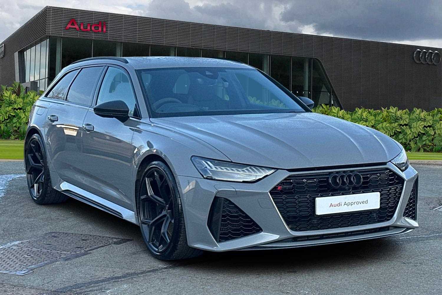 Main listing image - Audi RS6