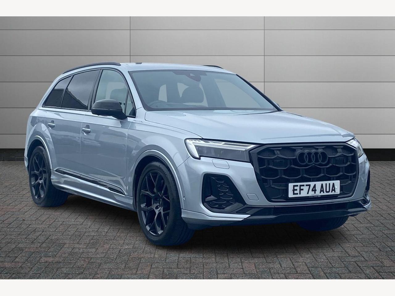 Main listing image - Audi Q7