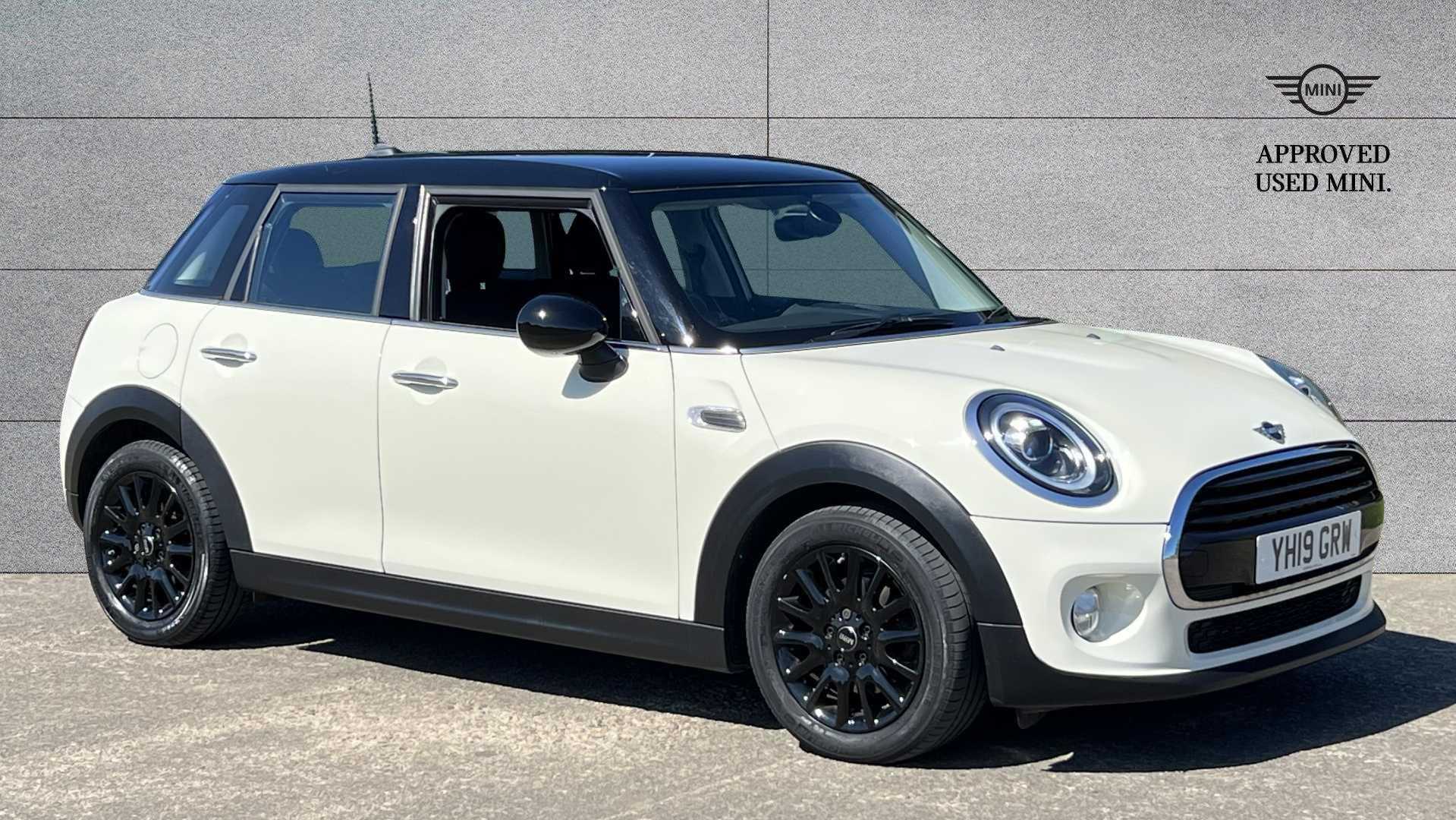 Main listing image - MINI Hatchback 5dr