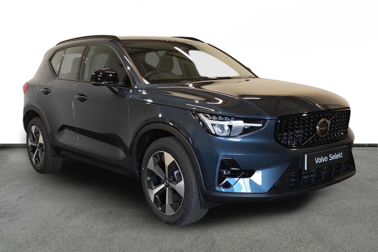 Main listing image - Volvo XC40