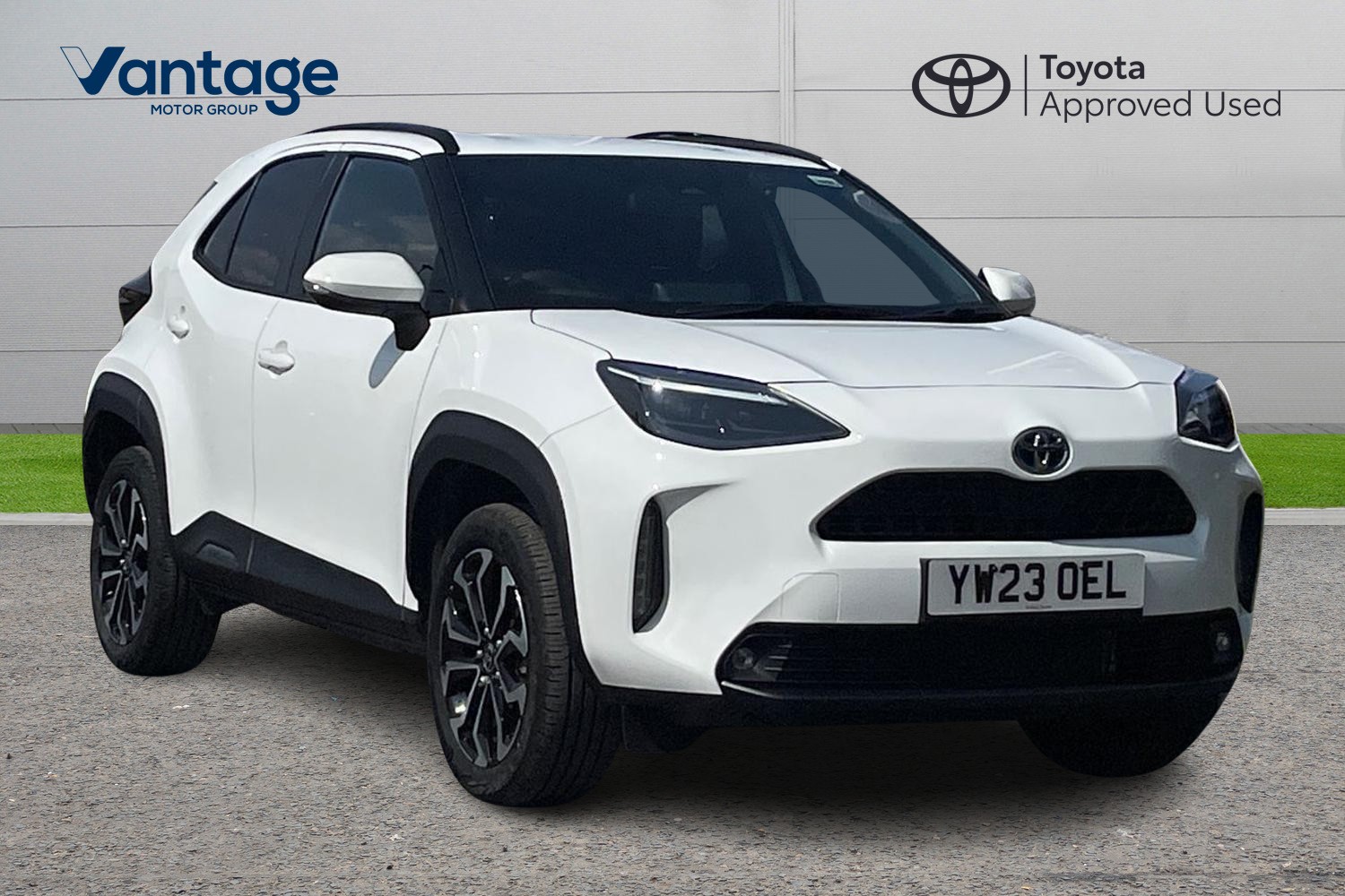 Main listing image - Toyota Yaris Cross