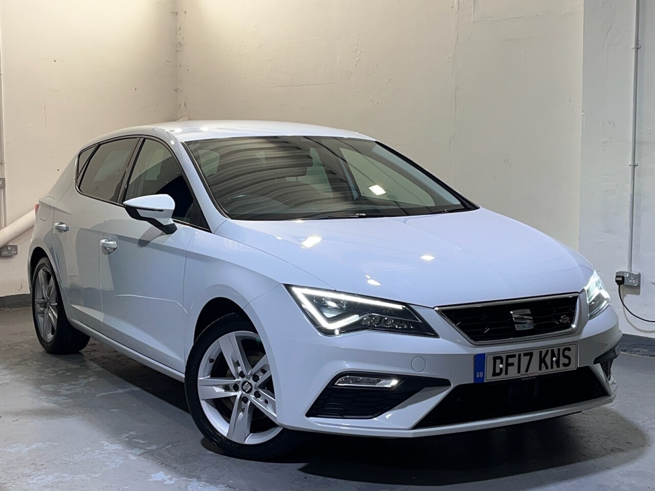 Main listing image - SEAT Leon