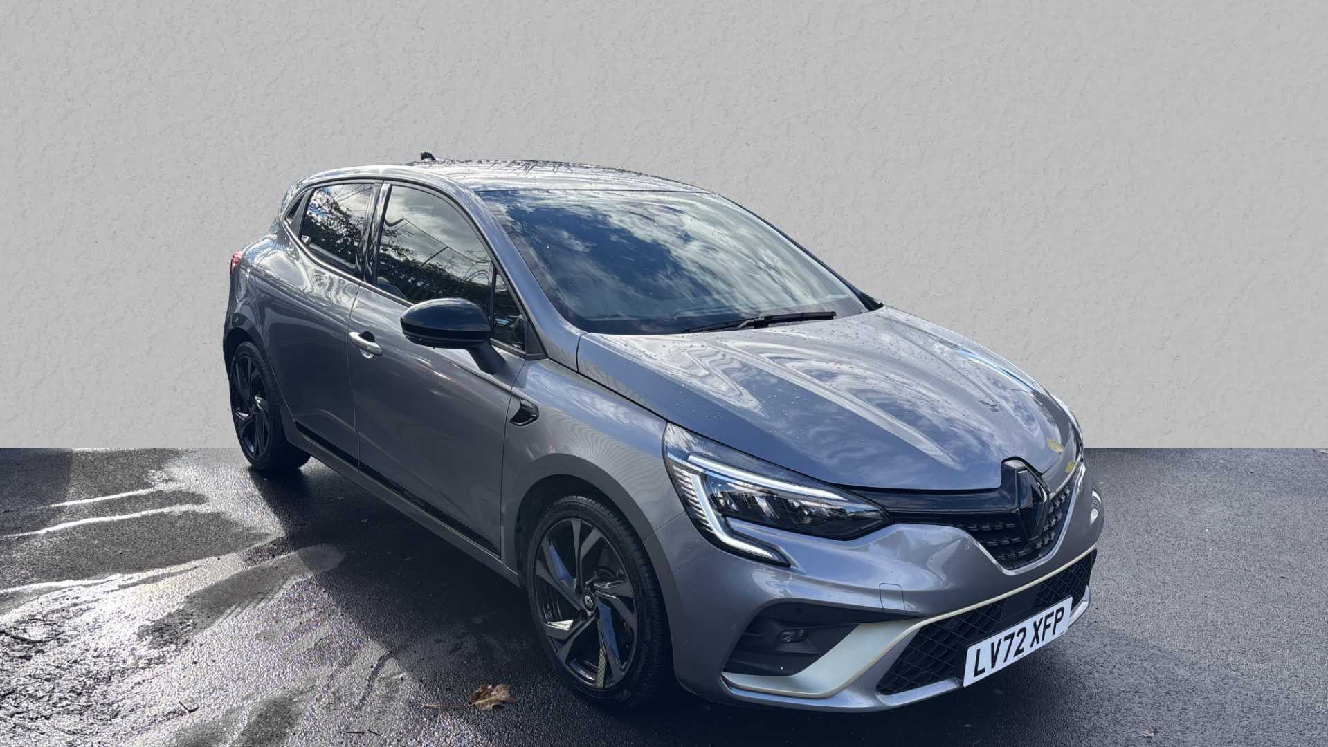 Main listing image - Renault Clio