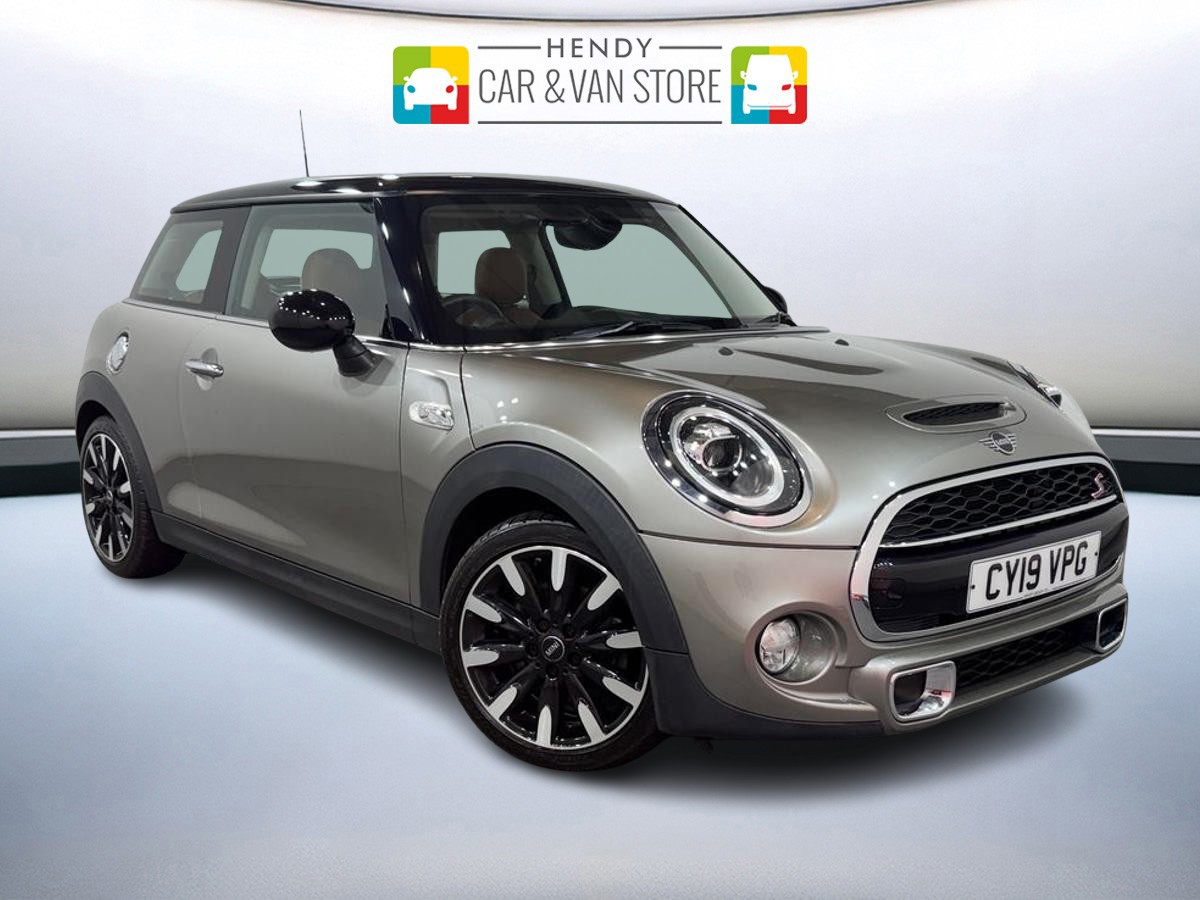 Main listing image - MINI Hatchback
