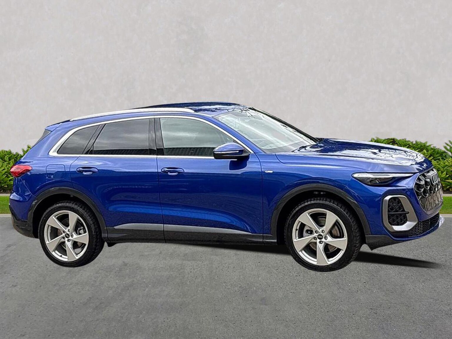 Main listing image - Audi Q5