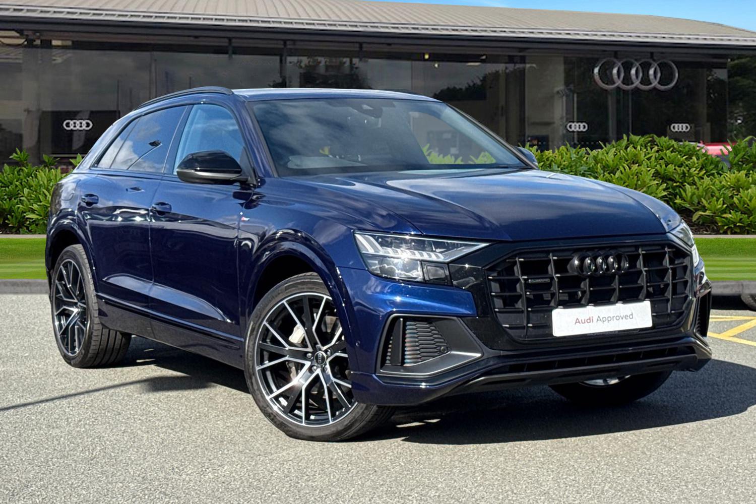 Main listing image - Audi Q8