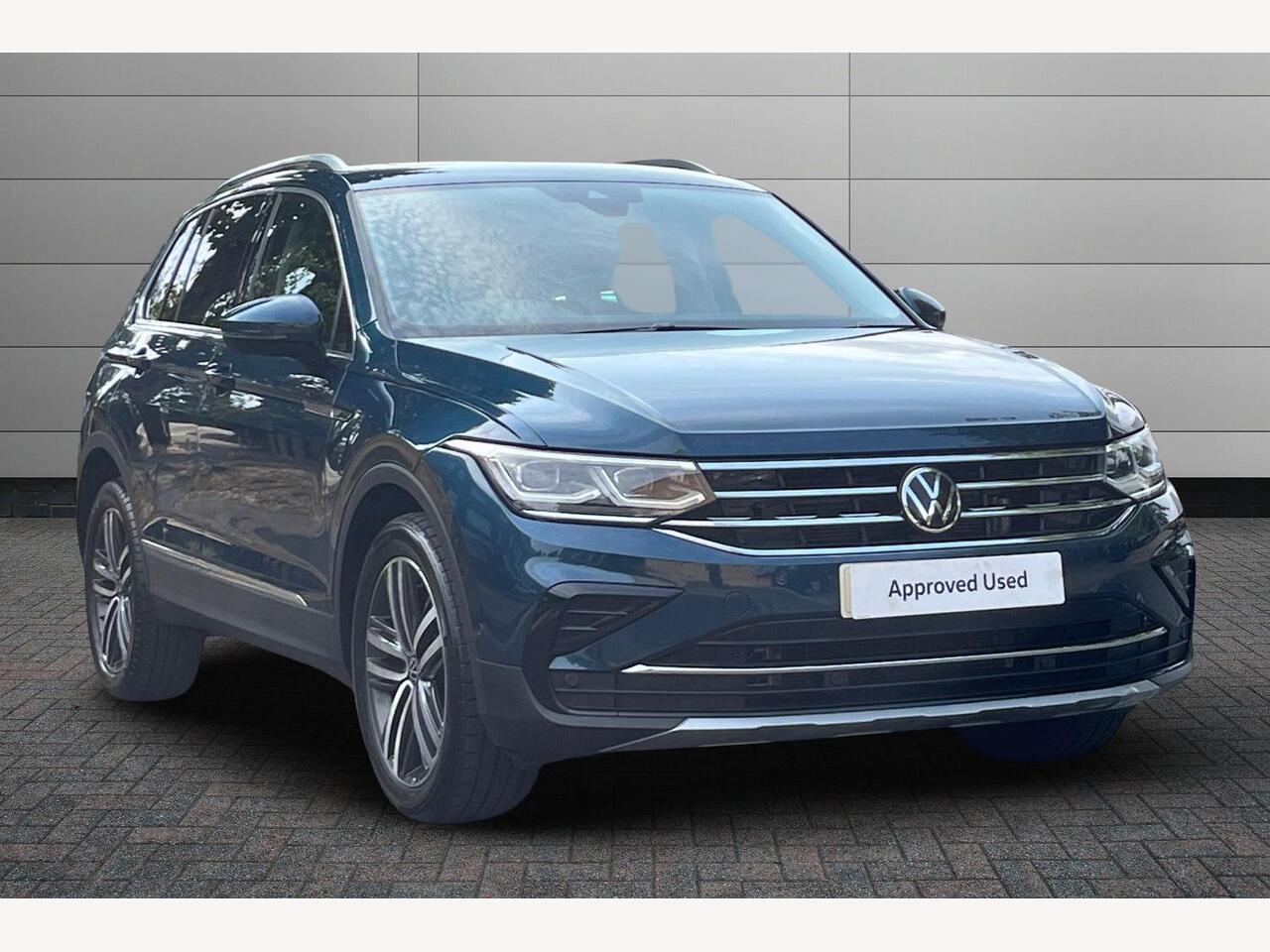 Main listing image - Volkswagen Tiguan