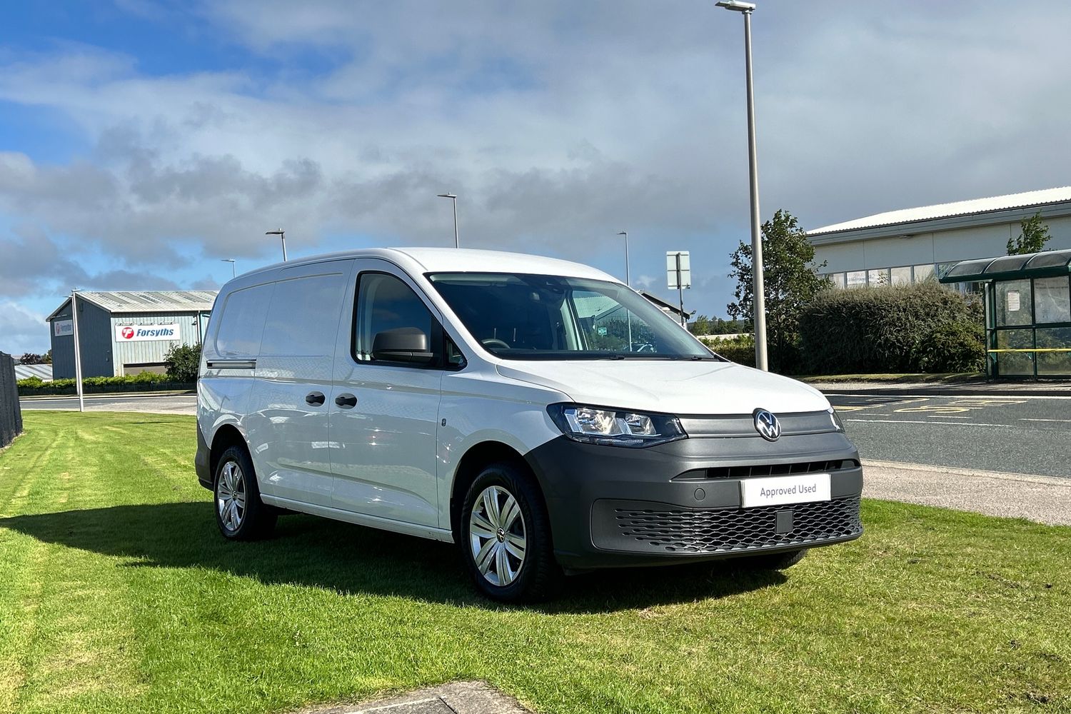 Main listing image - Volkswagen Caddy Maxi