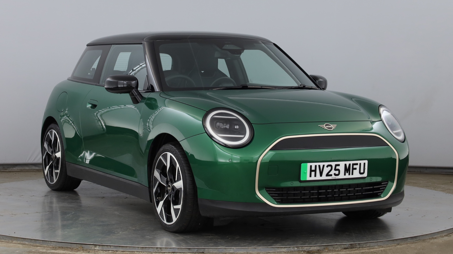 Main listing image - MINI Electric