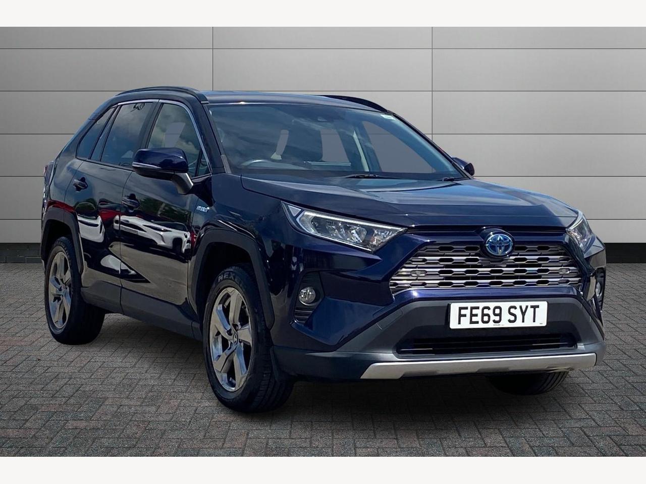 Main listing image - Toyota RAV4