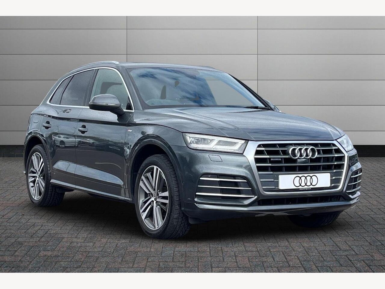 Main listing image - Audi Q5