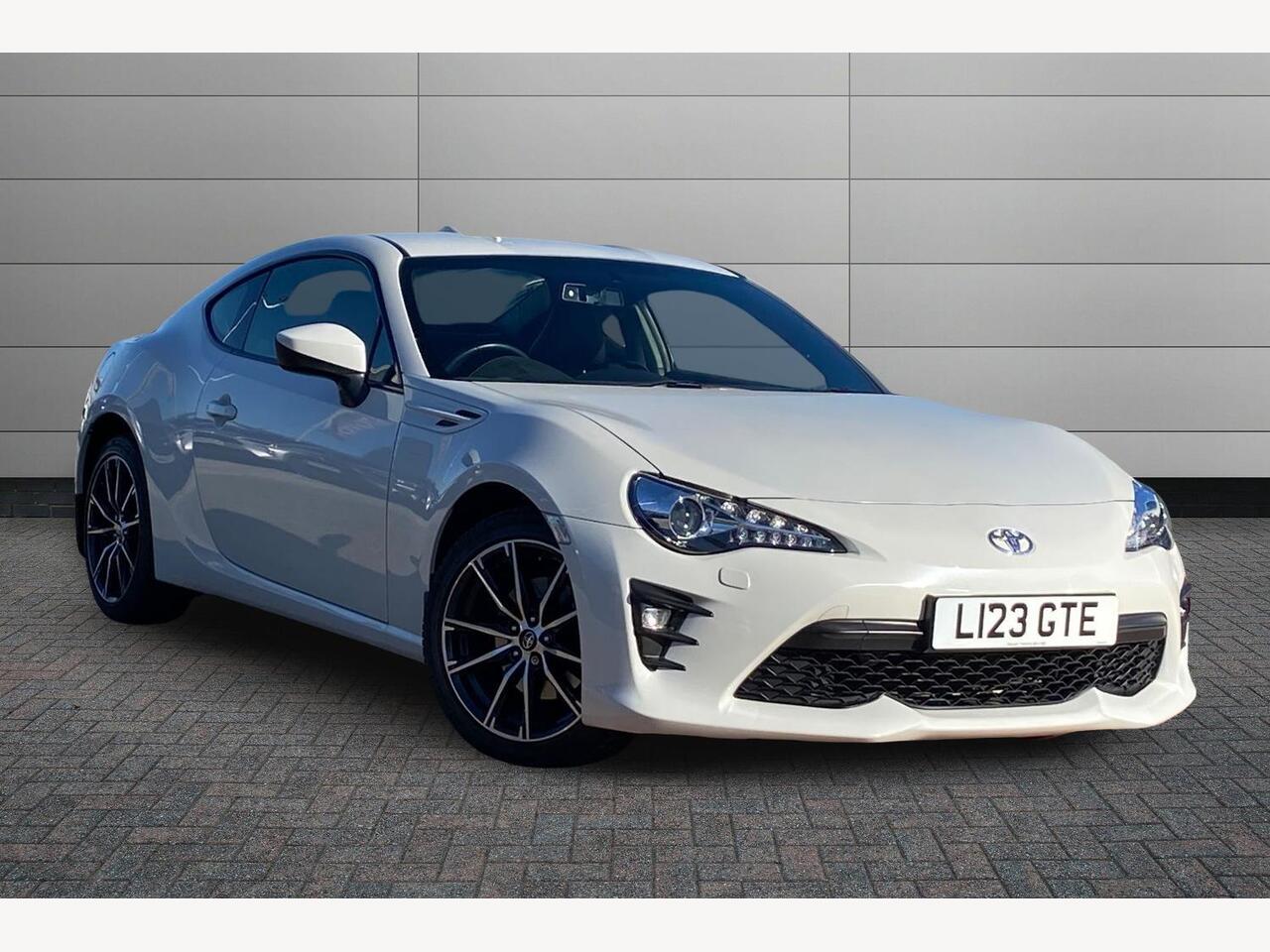 Main listing image - Toyota GT86