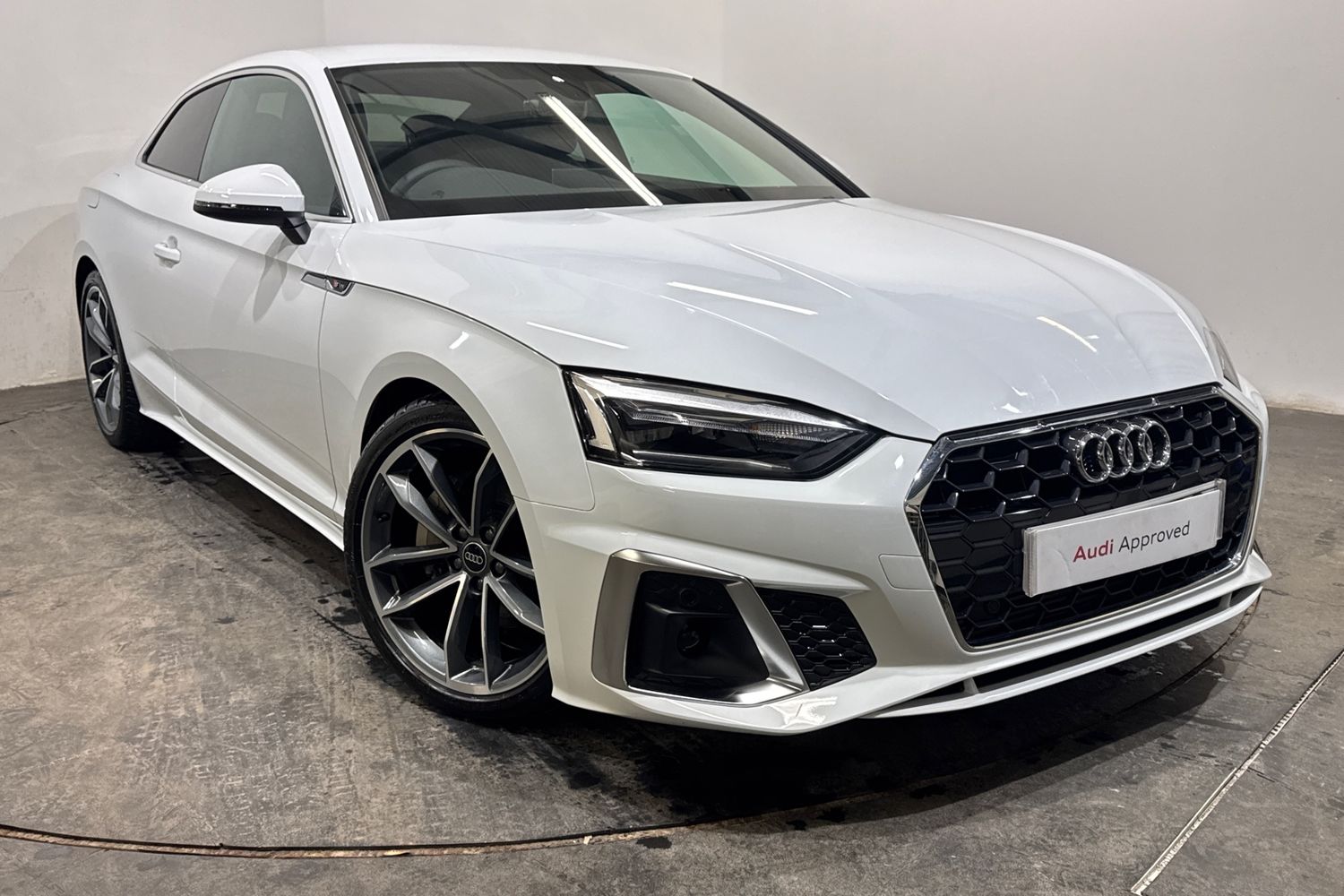 Main listing image - Audi A5