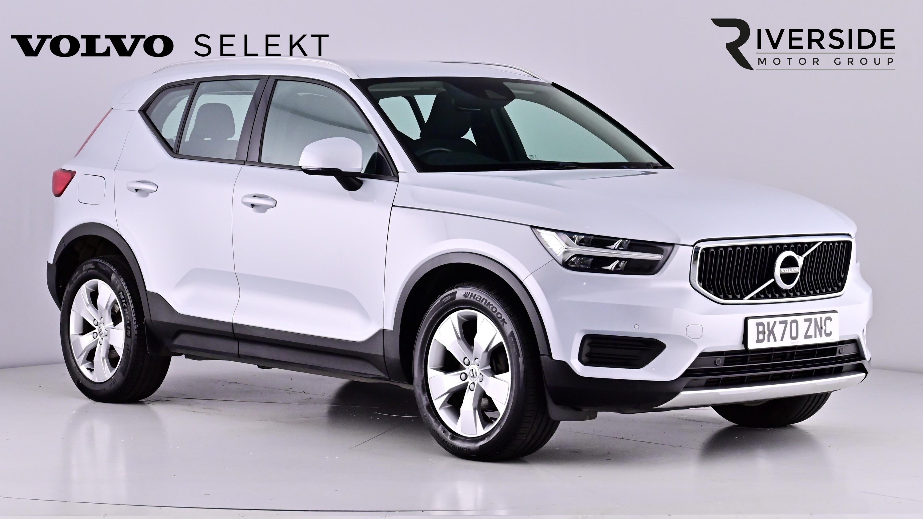 Main listing image - Volvo XC40