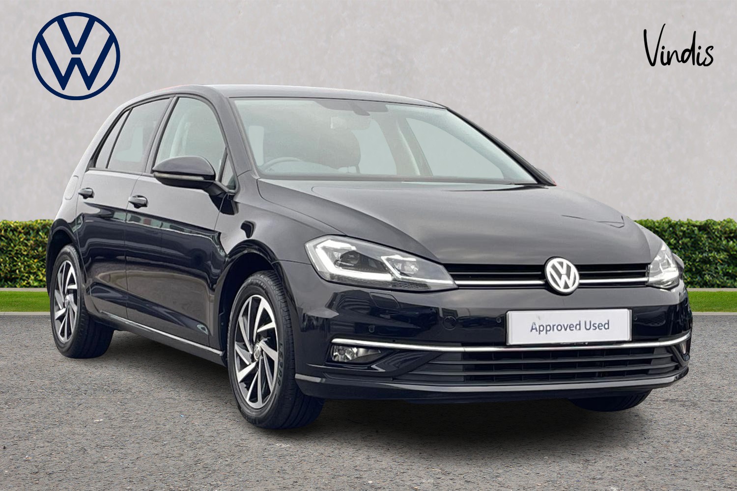 Main listing image - Volkswagen Golf