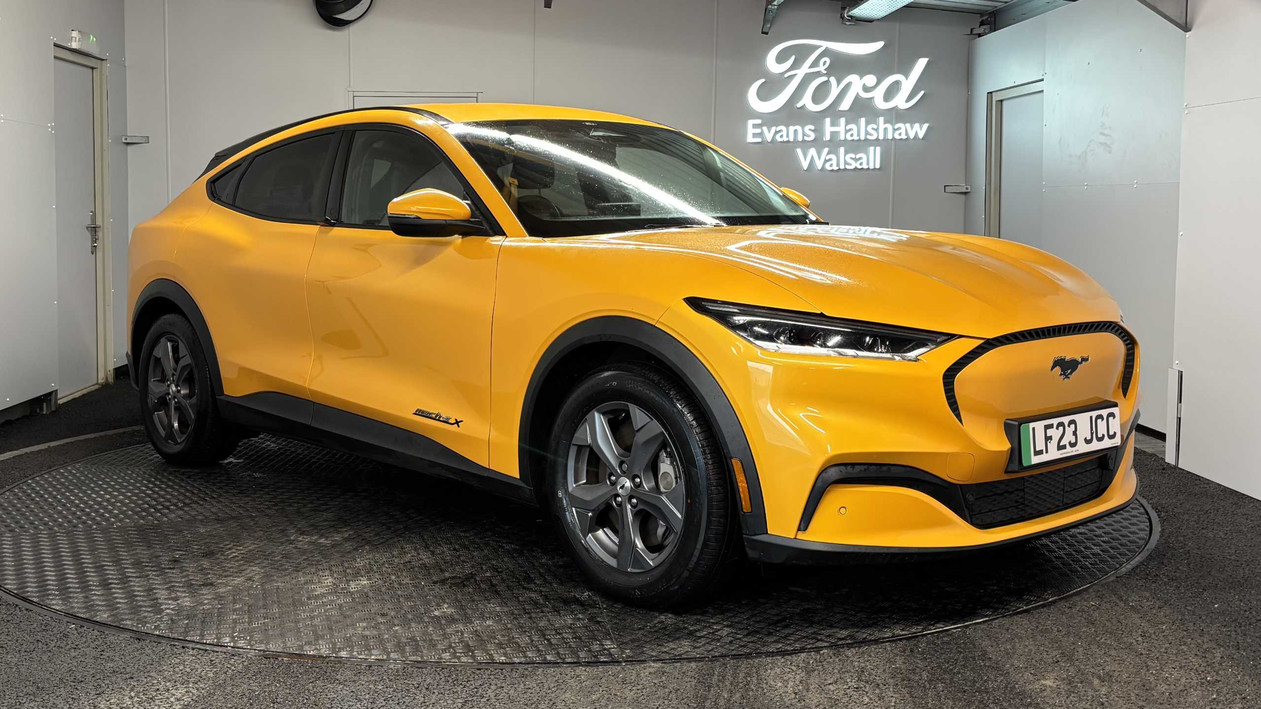 Main listing image - Ford Mustang Mach-E