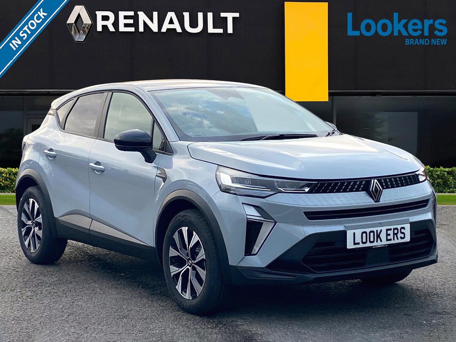 Main listing image - Renault Captur