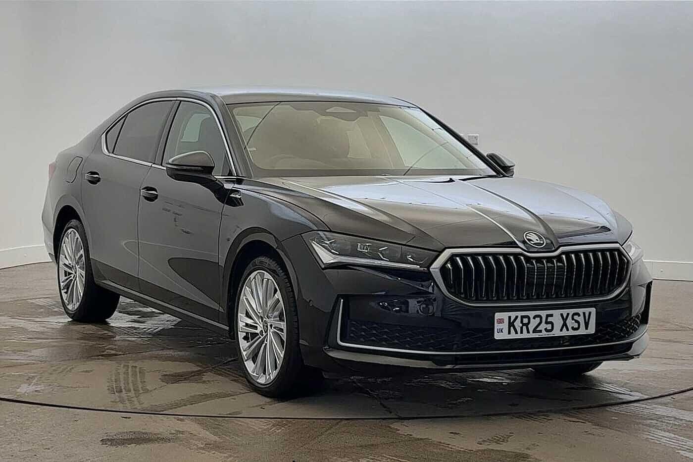 Main listing image - Skoda Superb
